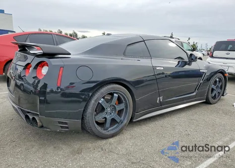 2015 Nissan Gt-R Premium z USA, uszkodzony, nr VIN JN1AR5EF3FM280425